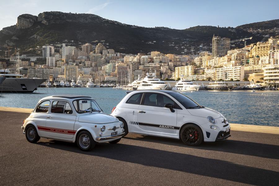  Abarth 595 Competizione 70esimo Anniversario (312) 2019 года  (фото 22 из 24)